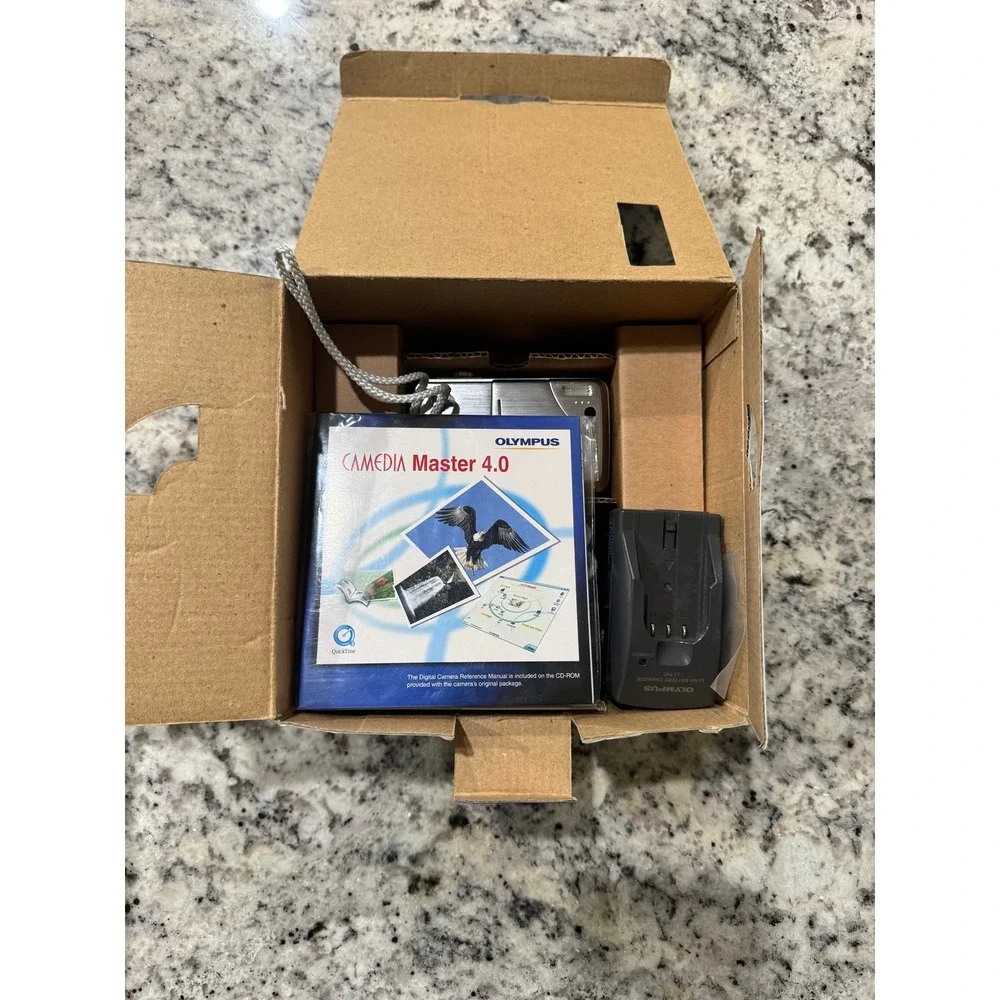 Olympus Camedia C-50 Zoom Digital Camera Silver 5.0MP 3x Optical Zoom Bundle Box